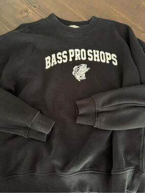 Bass Pro Shops Black Crewneck Sweater Unisex Size Large